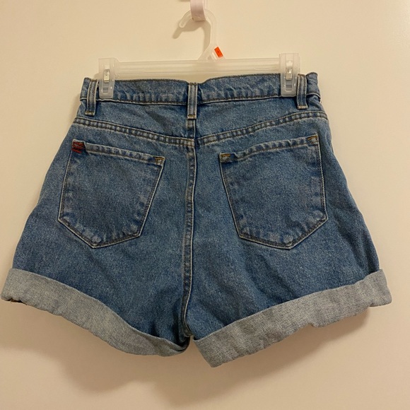 BDG high waisted blue denim mom short - Picture 2 of 4
